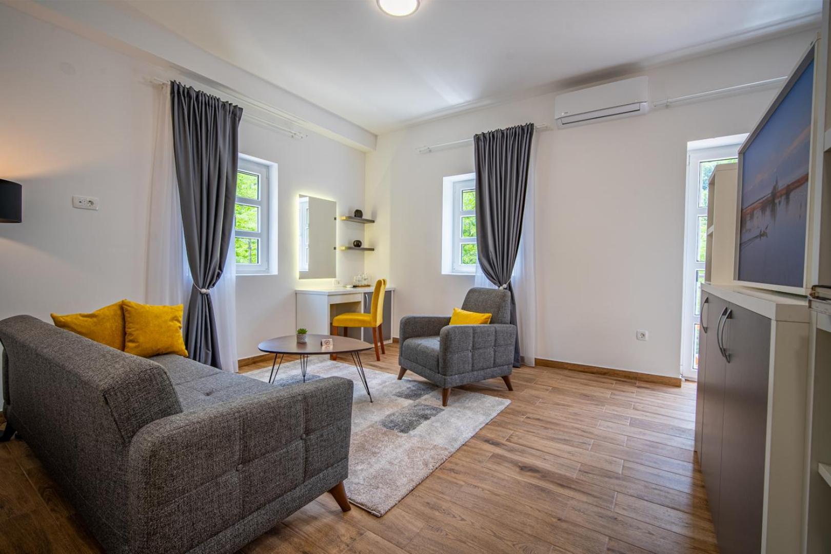 Skala Luxury Rooms เซทินเจ ภายนอก รูปภาพ