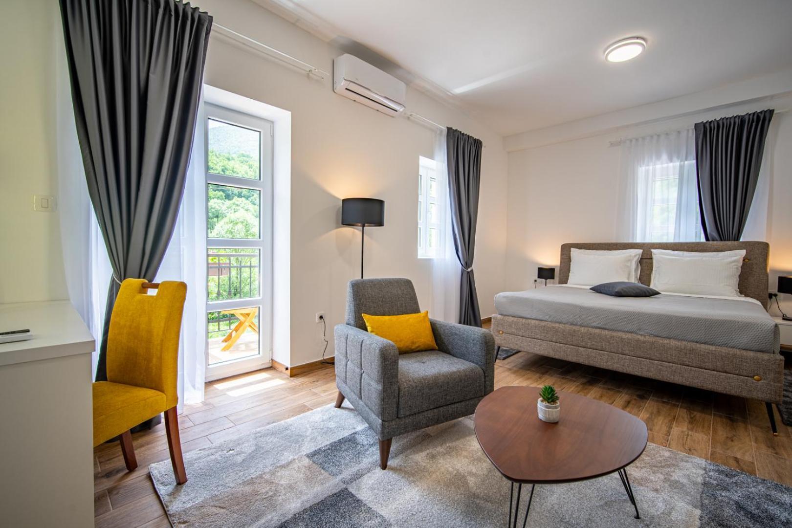 Skala Luxury Rooms เซทินเจ ภายนอก รูปภาพ